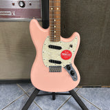 Fender Mustang, Pau Ferro Fingerboard, Shell Pink