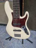 Used 2011 USA Fender Jazz Bass 5 string