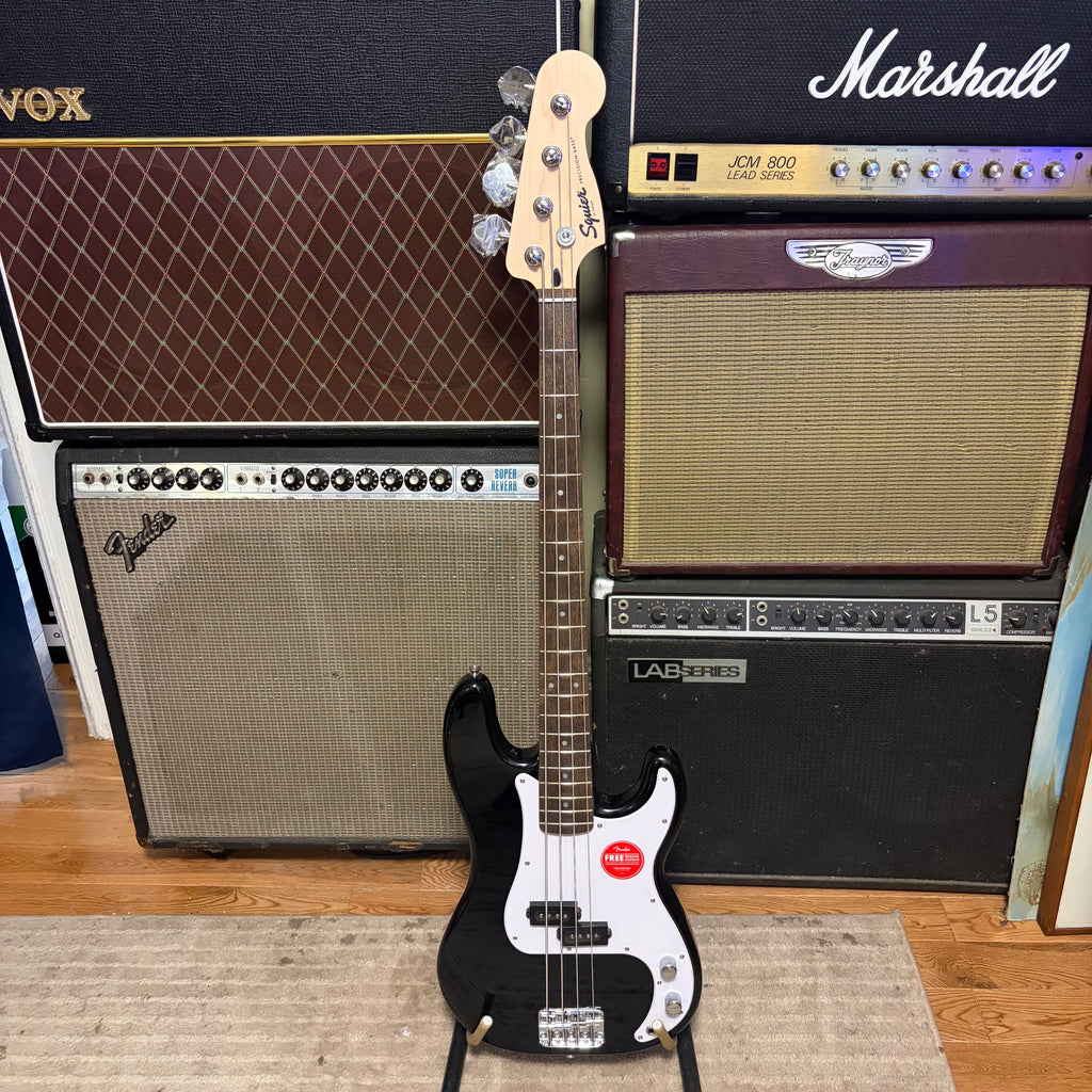 Squier Sonic Precision Bass, Laurel Fingerboard, White Pickguard, Black