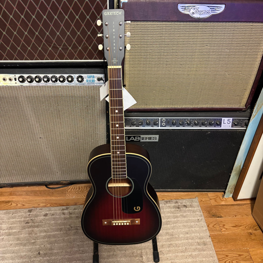 Jim Dandy Parlor, Walnut Fingerboard, Black Pickguard, Deep Cherry Burst