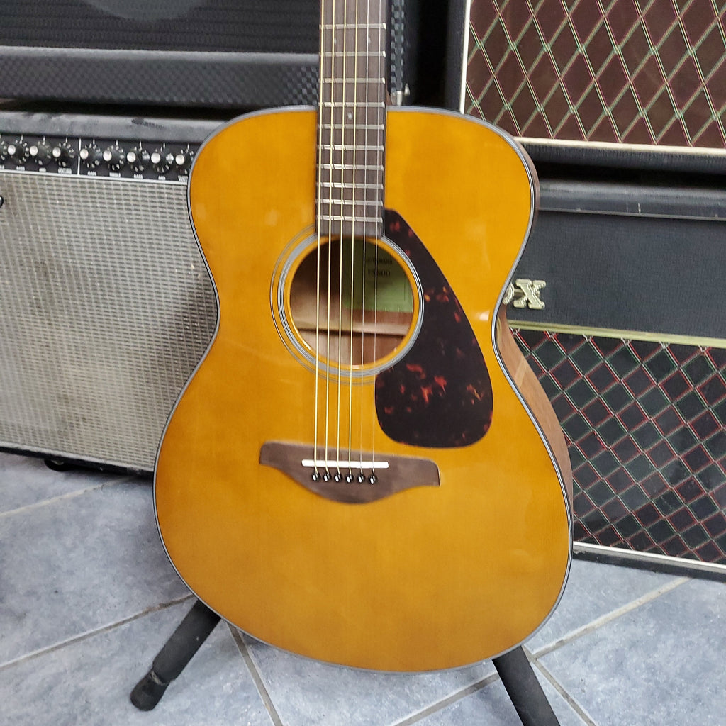 Yamaha FS800 Tinted Acoustic Guitar | Junction Guitars